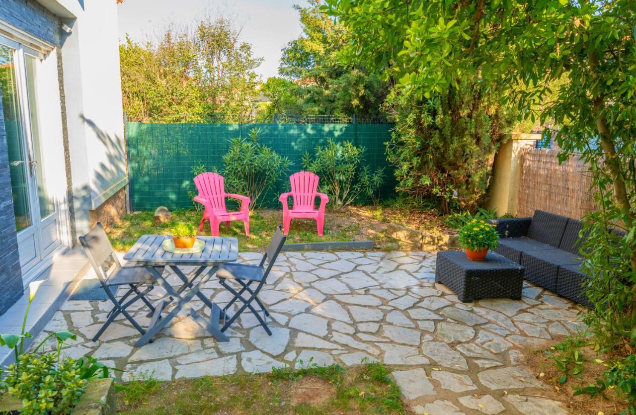 Studio Au Calme Tout Confort Proche Des Plages - Jardin Wifi Parking Фрежюс Экстерьер фото